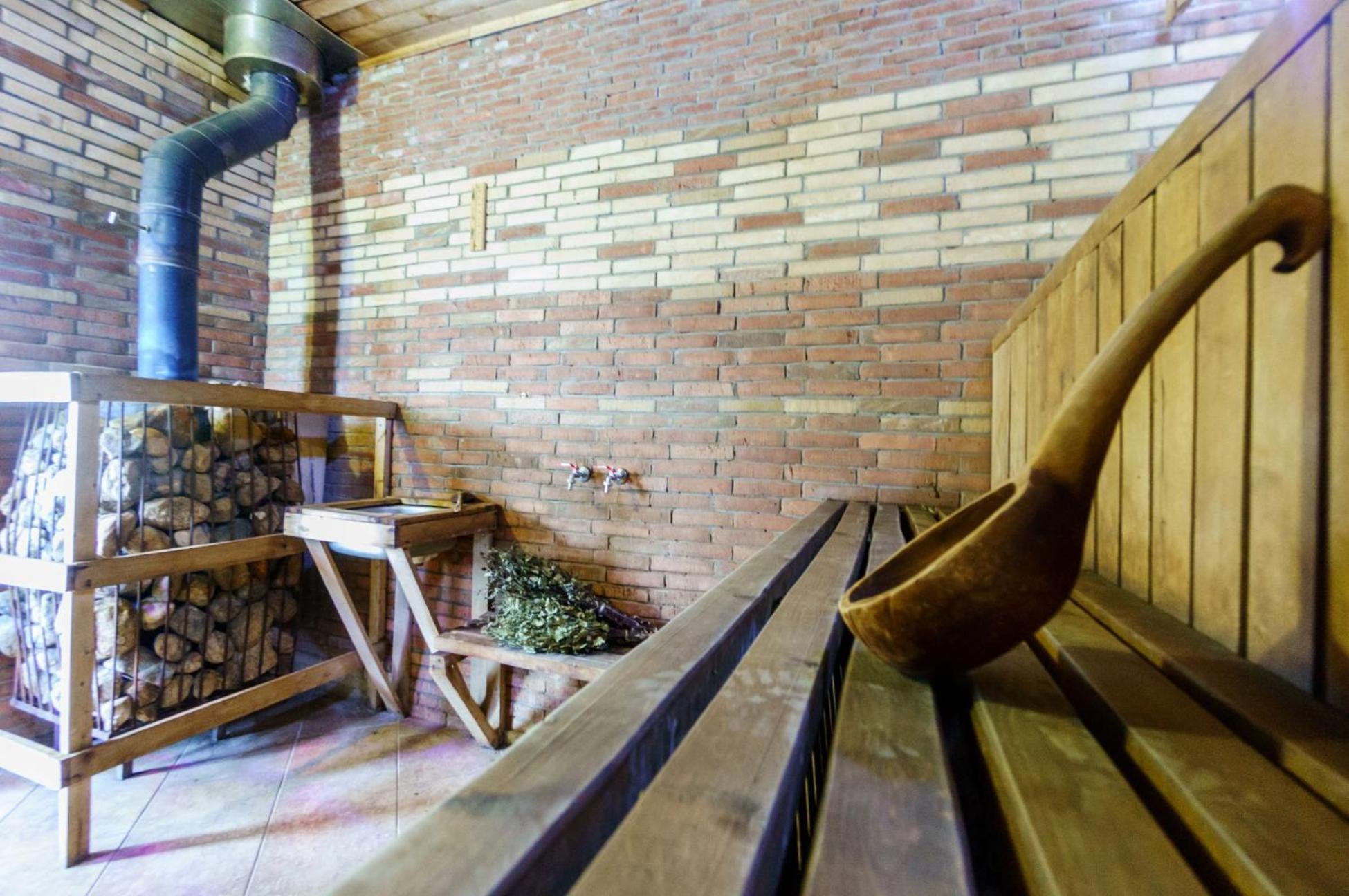 Hotel Pas Katina Panevezys Bagian luar foto