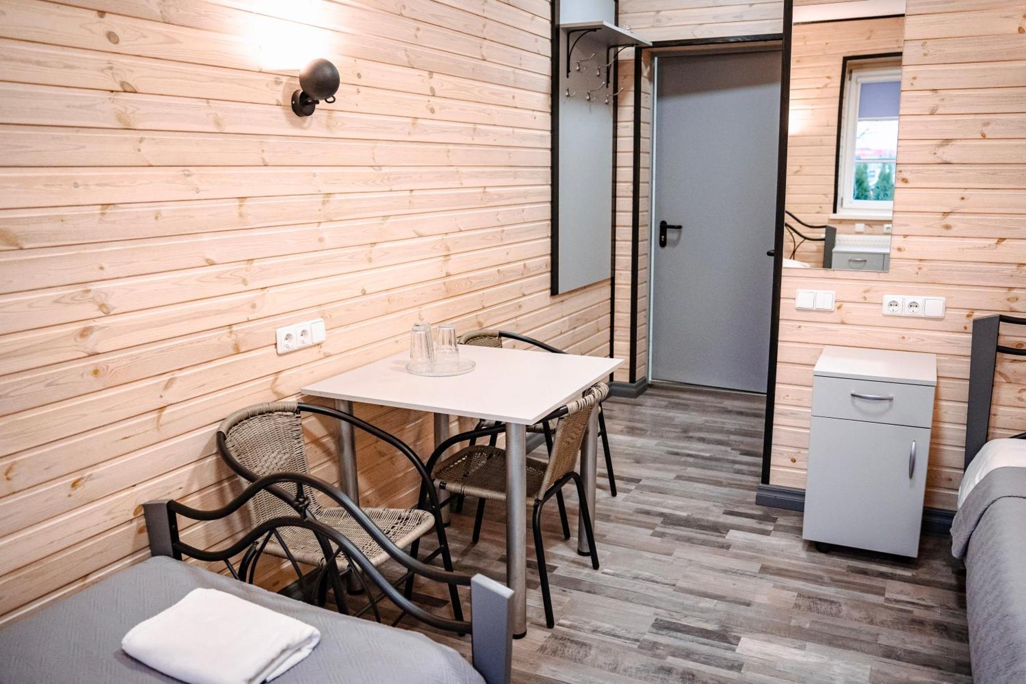 Hotel Pas Katina Panevezys Bagian luar foto