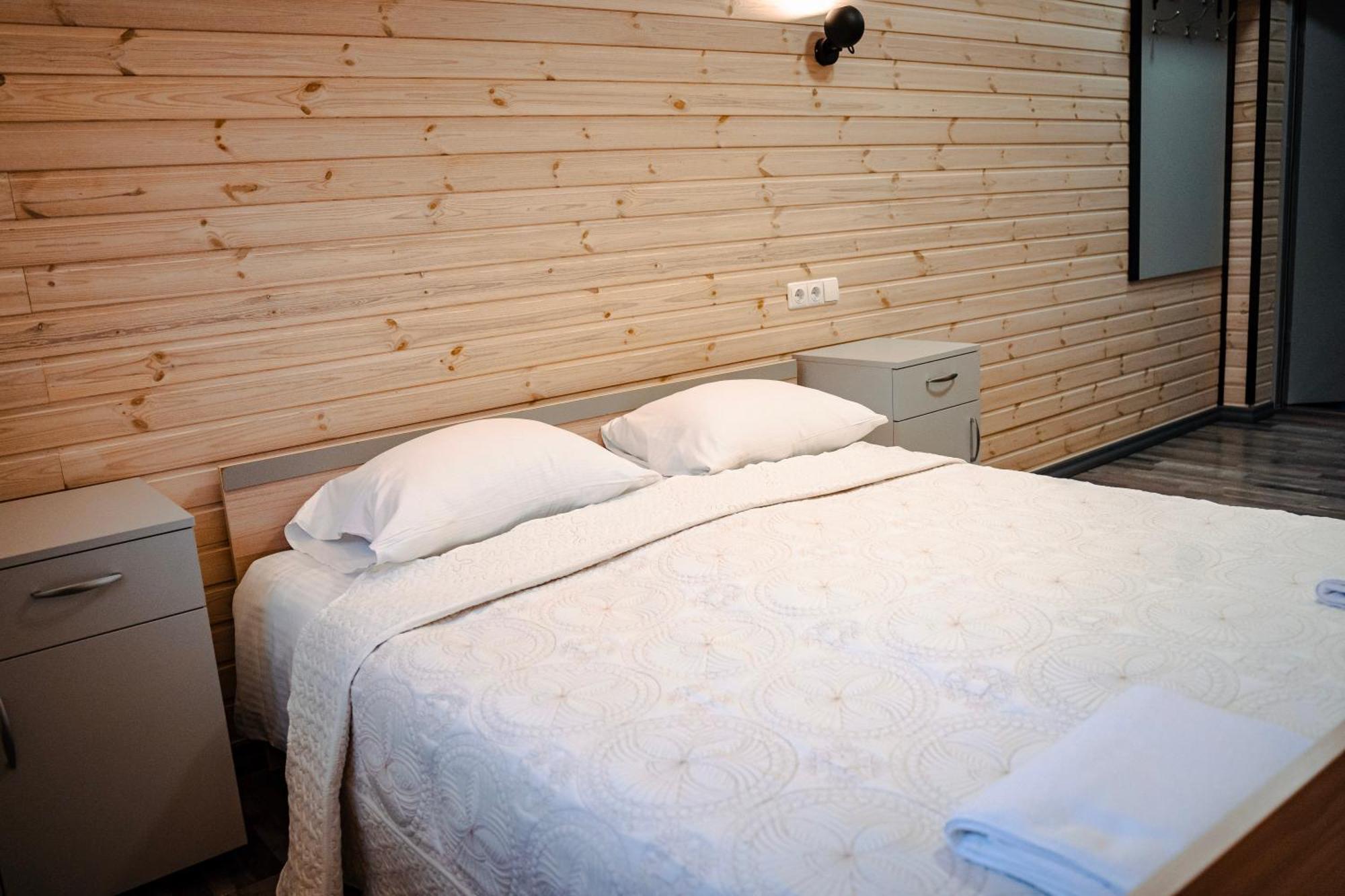 Hotel Pas Katina Panevezys Bagian luar foto