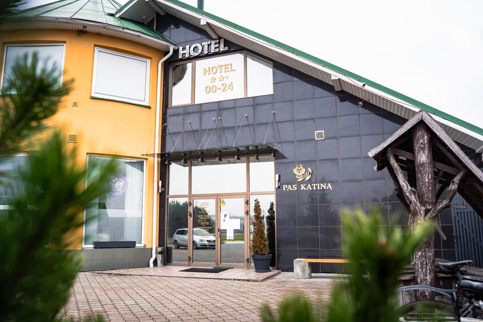 Hotel Pas Katina Panevezys Bagian luar foto