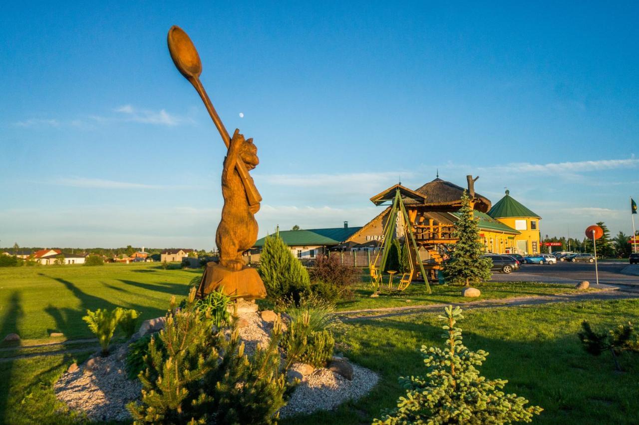 Hotel Pas Katina Panevezys Bagian luar foto